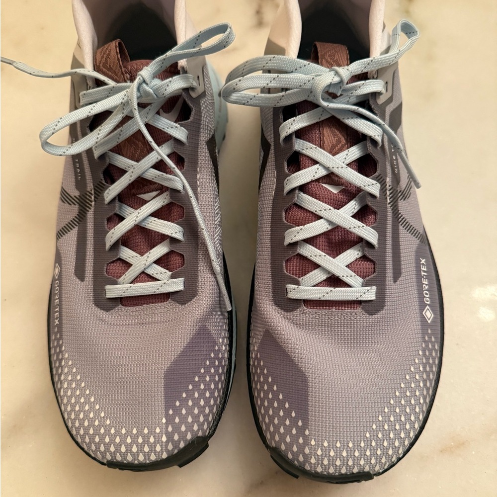 Stylish Purple and Blue Athletic Shoes